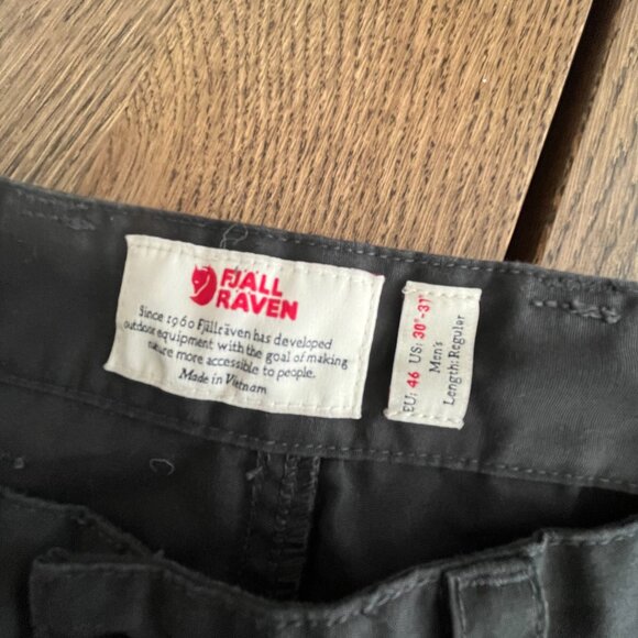 Fjallraven Vidda Pro Trousers in Dark Grey-Black, Men's Size 30-31", EU Size 46 - Picture 2 of 6